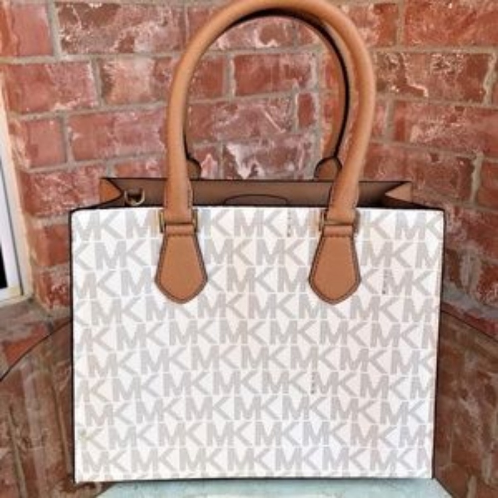 Michael Kors Bridgette Studded Tote & Wallet Set - Picture 6 of 6